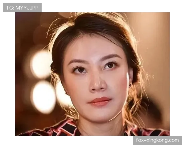谢杏芳家门口那辆豪车又换新款了?隔壁老王都看傻了!